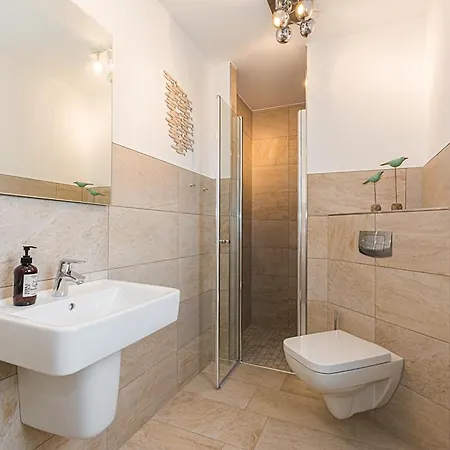 Hus Zeeskahn Holiday home Zingst